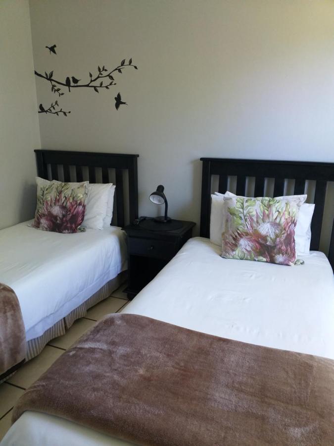 African Sun Guest House Джордж Екстер'єр фото