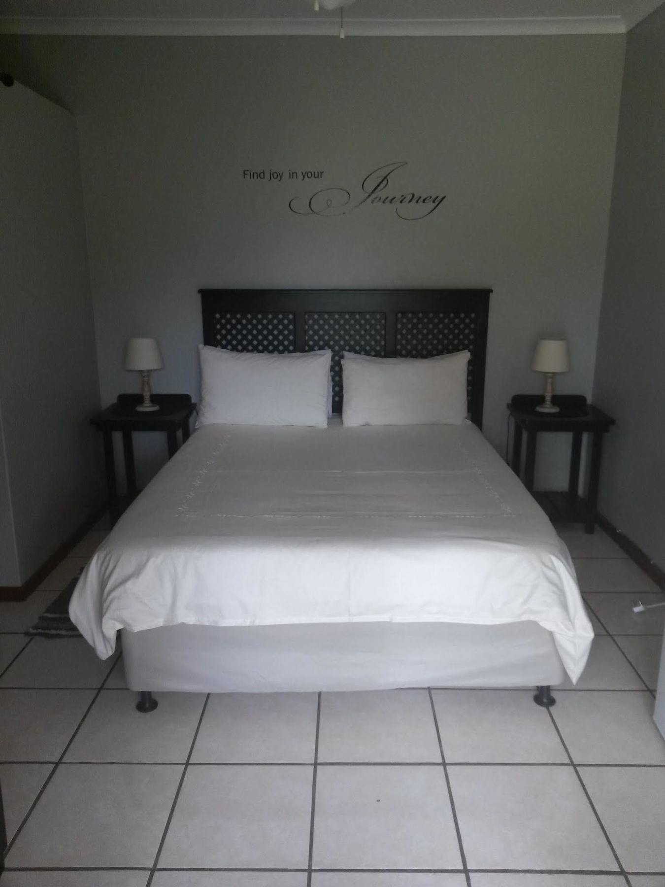 African Sun Guest House Джордж Екстер'єр фото